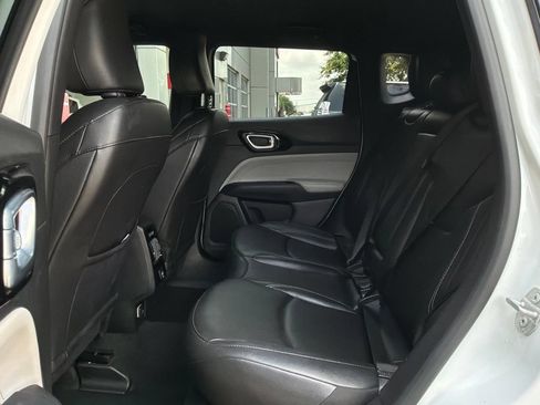Used 2025 Jeep Compass Limited AWD/4WD image 12