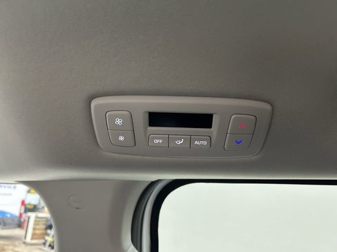 New 2026 Kia Carnival LXS image 24