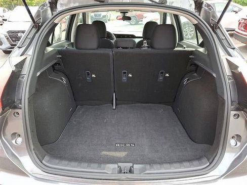 Certified 2024 Nissan Kicks SV image 28
