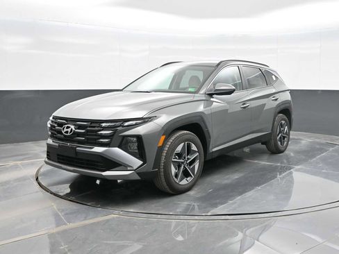 New 2026 Hyundai Tucson SEL image 3