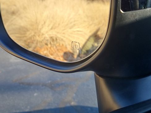 Certified 2023 Subaru Forester Premium image 15