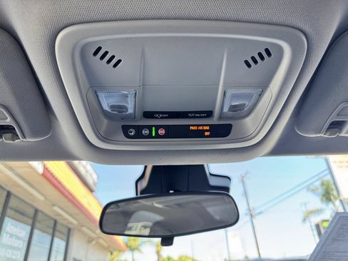 Used 2019 Chevrolet Volt LT FWD image 49