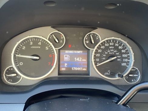 Used 2014 Toyota Tundra SR5 image 18