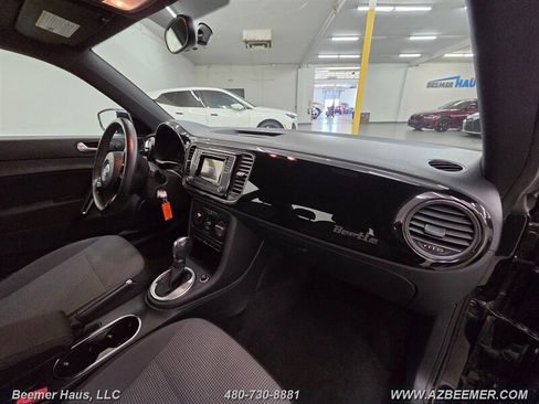 Used 2019 Volkswagen Beetle 2.0T FWD image 13