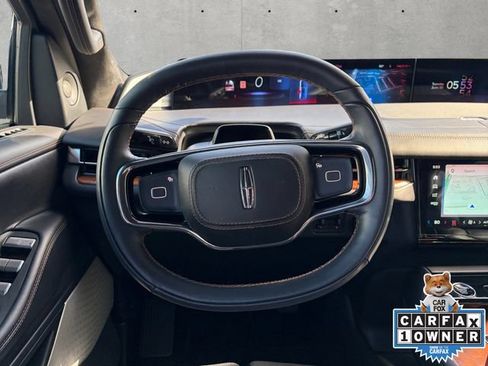 Used 2025 Lincoln Navigator Black Label AWD/4WD image 21