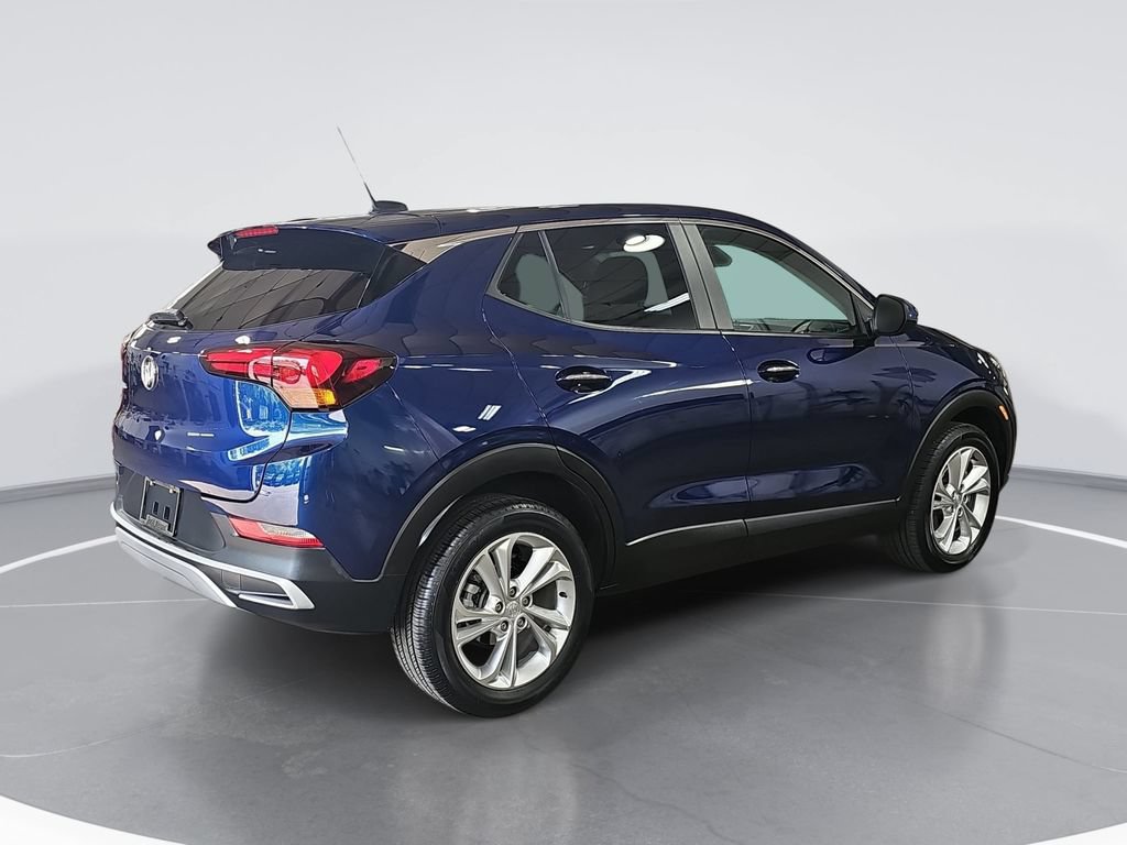 Used 2023 Buick Encore GX Preferred w/ Cold Weather Comfort Package FWD image 3