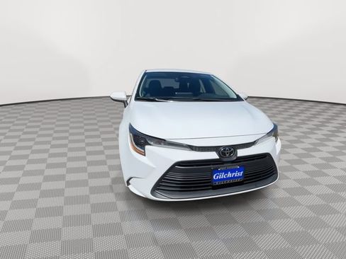 Used 2024 Toyota Corolla LE FWD image 3