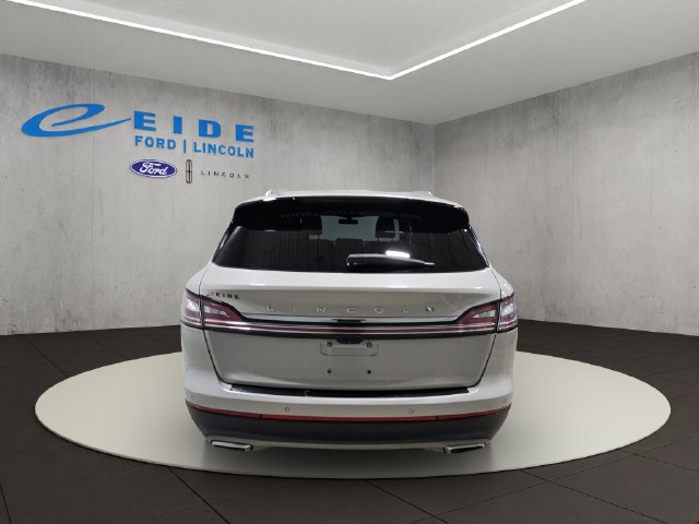 Used 2023 Lincoln Nautilus Reserve w/ Equipment Group 201A AWD/4WD image 9