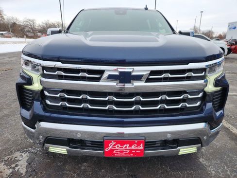 Used 2023 Chevrolet Silverado 1500 LTZ w/ LTZ Convenience Package II image 8