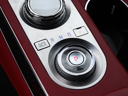 Used 2024 Genesis GV70 3.5T Sport w/ Sport Prestige Package image 20