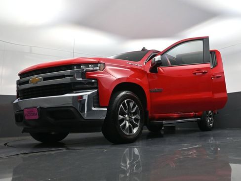 Used 2020 Chevrolet Silverado 1500 LT w/ Texas Edition image 29