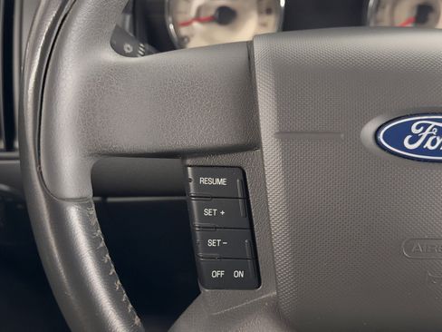 Used 2010 Ford Edge SEL FWD image 21