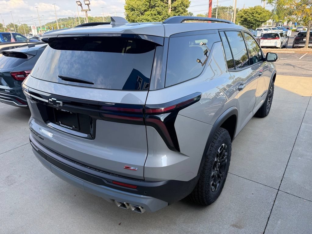New 2027 Chevrolet Traverse Z71 w/ Driver Confidence Package AWD/4WD image 4