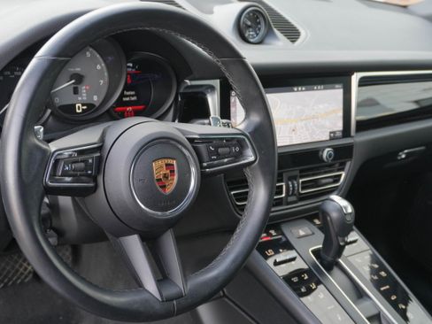 Used 2022 Porsche Macan S AWD/4WD image 8