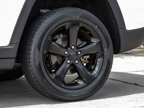 Used 2023 Jeep Grand Cherokee Altitude image 66