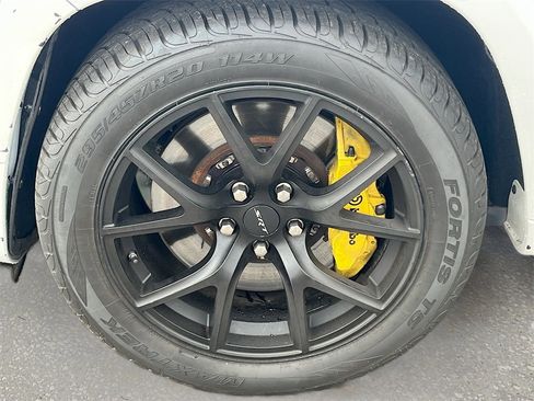 Used 2018 Jeep Grand Cherokee SRT image 31