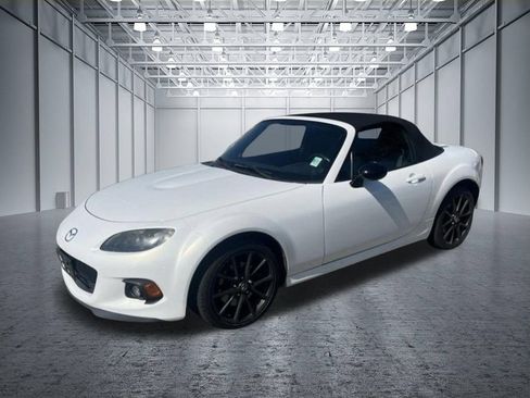 Used 2013 MAZDA MX-5 Miata Club RWD image 3
