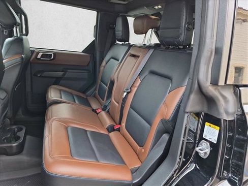 Used 2024 Ford Bronco Outer Banks AWD/4WD image 18