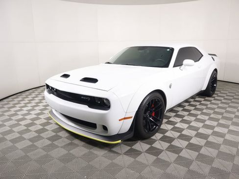 Used 2021 Dodge Challenger SRT Hellcat image 1