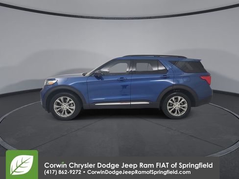 Used 2022 Ford Explorer XLT w/ Equipment Group 202A AWD/4WD image 5