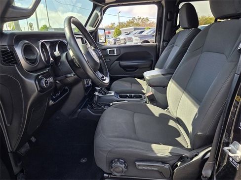 Certified 2022 Jeep Gladiator Sport image 14