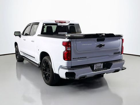 Used 2026 Chevrolet Silverado 1500 High Country AWD/4WD image 5