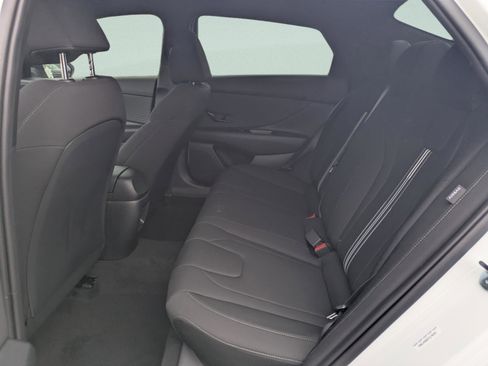 New 2026 Hyundai Elantra Sport FWD image 12