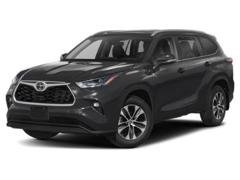 Certified 2024 Toyota Highlander XLE AWD/4WD image 4