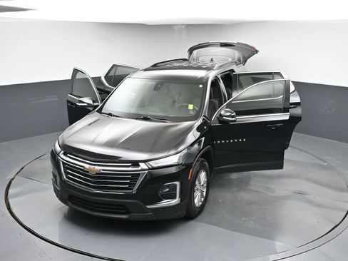 Used 2022 Chevrolet Traverse LT image 67