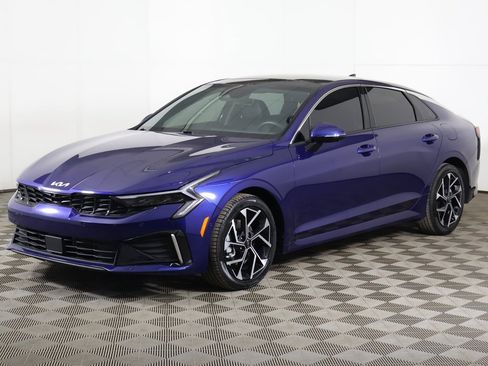 Used 2025 Kia K5 EX image 10