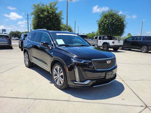 Certified 2023 Cadillac XT6 Premium Luxury AWD/4WD image 1