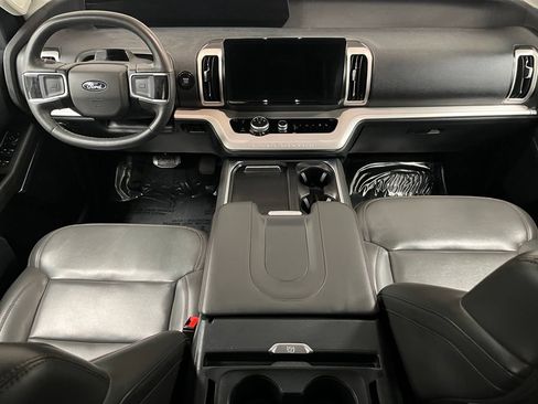 Used 2025 Ford Expedition Max Active AWD/4WD image 26