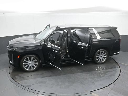 Used 2024 Cadillac Escalade ESV Premium Luxury Platinum AWD/4WD image 52