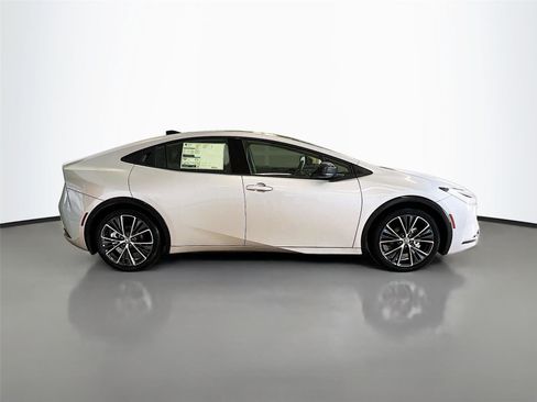 New 2026 Toyota Prius XLE image 37