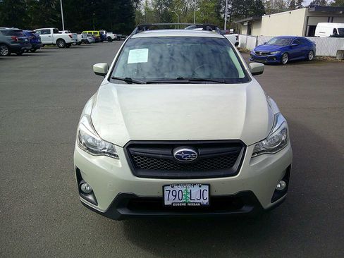 Used 2017 Subaru Crosstrek 2.0i Premium image 8