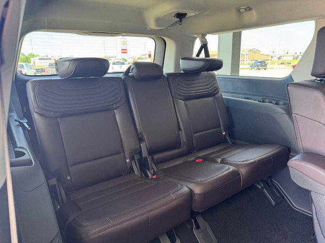New 2025 Ford Expedition Max Platinum w/ Platinum Ultimate Package AWD/4WD image 10