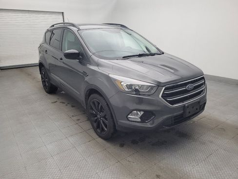 Used 2017 Ford Escape SE w/ Equipment Group 201A image 13