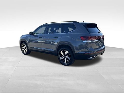 New 2026 Volkswagen Atlas SE FWD image 3
