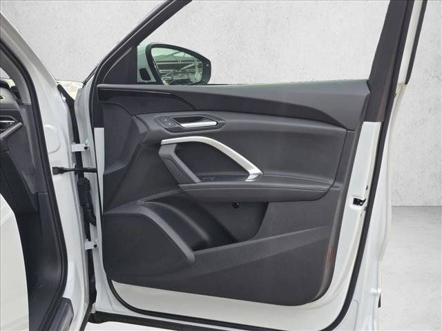 New 2025 Audi Q5 Premium w/ Convenience Package AWD/4WD image 11