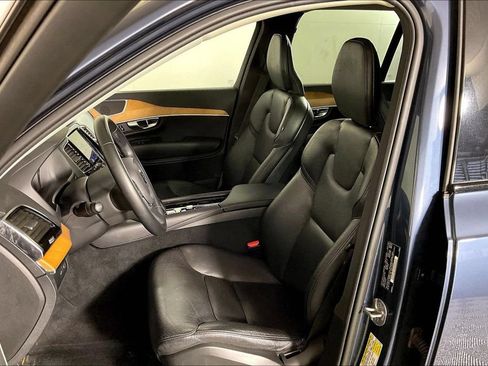 Used 2023 Volvo XC90 T8 Plus w/ Protection Package Premier AWD/4WD image 24