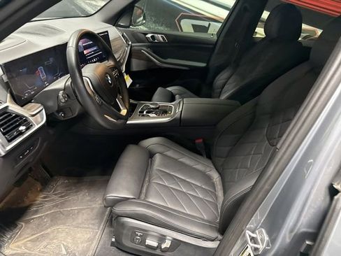 Used 2024 BMW X5 xDrive40i w/ Premium Package AWD/4WD image 5