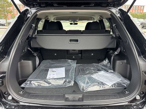 New 2025 Mitsubishi Outlander ES image 4