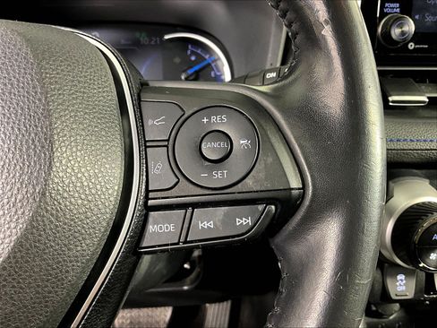 Used 2019 Toyota RAV4 XSE w/ All Weather Liner Package AWD/4WD image 11