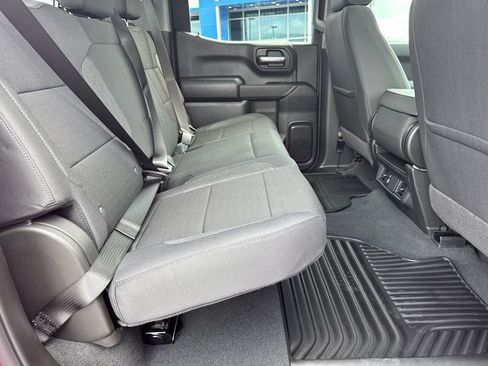 Used 2025 Chevrolet Silverado 1500 Custom image 16