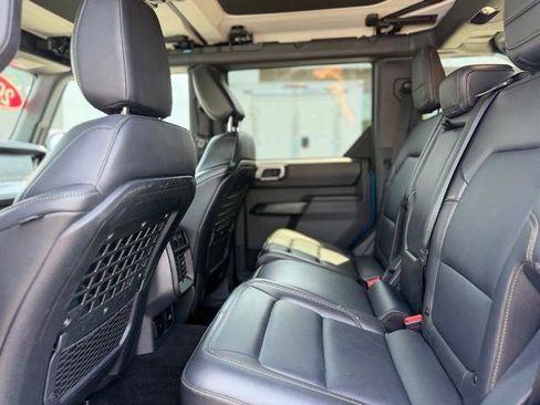 Certified 2025 Ford Bronco Badlands AWD/4WD image 21