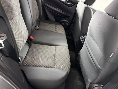 Used 2022 Nissan Rogue Sport SV AWD/4WD image 23