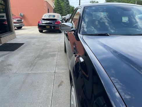 Used 2012 Chrysler 300 Limited w/ Luxury Group RWD image 7