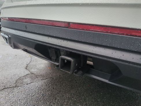 Certified 2022 Volkswagen Atlas SE image 9