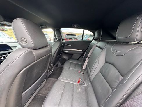 Used 2024 Cadillac XT4 Premium Luxury image 2