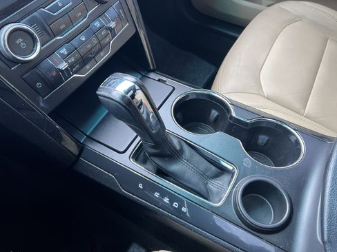 Used 2017 Ford Explorer XLT w/ Equipment Group 202A image 25